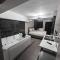 Jacuzzi Suites 2 - Soluň
