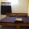 BACPAC MONKEY COLIVING