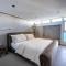 OCEAN VIEW DELUXE SUITE: PVT. BEACH & POOL