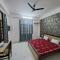 Relax home stay spacious appartment - Udaipur