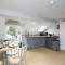 Pass the Keys Modern en-suite room in country PubRestaurant 3 - Llanddona