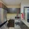 Luxury & Centric Flat with Balcony views in Marina - Dubaj