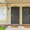 New! Cozy 1BR Upper Unit in the Heart of Roseville