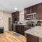 New! Cozy 1BR Upper Unit in the Heart of Roseville