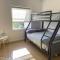 On The Esplanade - Close to beach & Cronulla mall with Aircon - كرونولا