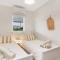 The Elements l Air l 4 Stunning Apartments each with Private Outdoor Dining l Walk to the Beach l Event Friendly l Wifi l Netflix l Outdoor Shower l Communal BBQ Pavilion and Lawn Area l