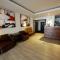 Basic Line Hotel @ Loikroh
