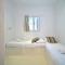 Zefi Hotel & Suites - 纳乌萨