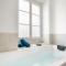 LAppartement des Ducs avec Baignoire Double