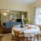 2 Bed in Sidmouth LAMBS