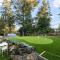 Mountain Retreat - North Saanich