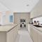 Ocean Views 2BR on 30th floor Miami - شاطئ هالانديل