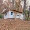 Cozy Knoxville Cottage with Deck, Grill, Fire Pit!