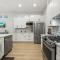 Modern Dream Home - Fire Pit, Grill, Large Yard & AC