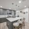 Stunning 5 BDR Oasis. 1 Mile from the Seawall! - 加尔维斯敦