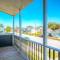 Stunning 5 BDR Oasis. 1 Mile from the Seawall! - 加尔维斯敦