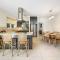 Petal and Bloom - 3BR Family CBD