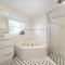 Petal and Bloom - 3BR Family CBD