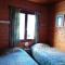 Chalet savoyard avec terrasse, proche des pistes et vue sur montagne - FR-1-459-129
