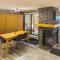 2 Bedroom and Wall Bed Mountain Getaway Ski In Ski Out Condo with Hot Pools Sleeps 8