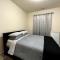 B11-Reunion Villa for relaxation, fenced yard, many BRs - Bothell