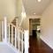 B11-Reunion Villa for relaxation, fenced yard, many BRs - Bothell