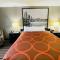 Super 8 by Wyndham Shakopee