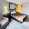 Super 8 by Wyndham Shakopee
