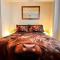 1-Bed Apartment Sleeps 2 -Free Parking -WiFi & Tv