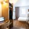 B&B HOTEL Maurepas