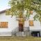 Beautiful Home In Cerqueto Di Civitella With Kitchen