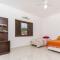 Casa confortável e ampla com piscina e bilhar!