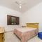Casa confortável e ampla com piscina e bilhar!