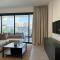 Phaedrus Living: White Hills Suites City View