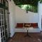 Orange-Ville Lodge & Guesthouse