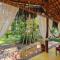 Mini Casa com Jacuzzi e Piscina