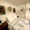 Appartement charmant pieds dans leau