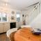 1 Crowlands Cottages