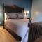 Natchez Manor Bed & Breakfast