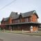 Spacious Apt near Guthrie Packer
