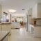 Pet-Friendly Marblehead Home Near Preston Beach!