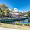 Oceanfront Elegance at AIP Resort - Franklintown