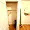 The Waltham Private Room & bathroom John F Kennedy JFK LGA Airport Manhattan Penn Station bullet-train 15 min