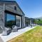 Serenity Haven: Retreat with Panoramic Views - 瓦纳卡