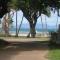 COST EFFECTIVE ISLAND ESCAPE! Studio Unit, Nelly Bay