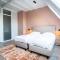 Farmhouse Apartment Near De Slufter