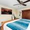 Views, Hot Tub, Outdoor Shower, 15m from Sequoia