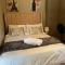 17 Byvanger Luxury Home Deluxe Queen Suite Room 1