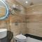 Hotel Hari Piorko Grand - 2 Min from New Delhi Railway Station