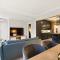 Stylish and spacious apartment in city center